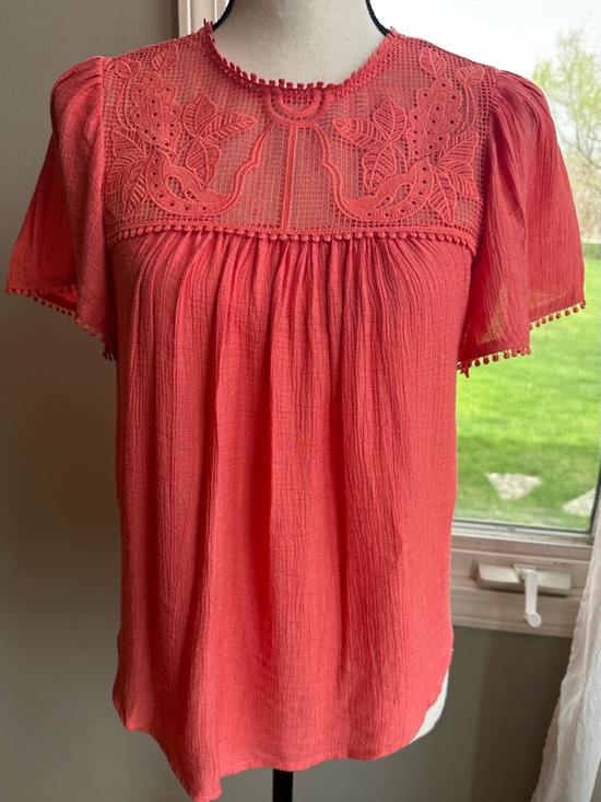 mine Tops - MINE The Everly Lace Babydoll Top coral Crochet Like lace Flutter sleeves Small